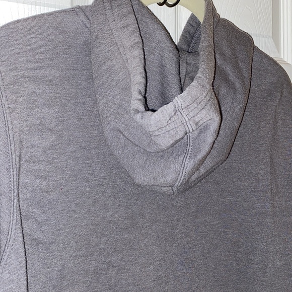 The North Face Men’s Medium. With hood. - Picture 6 of 8